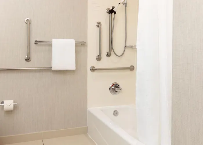 Hotel By Marriott Polaris 3*