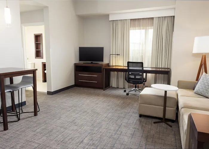 Hotel By Marriott Polaris 3*