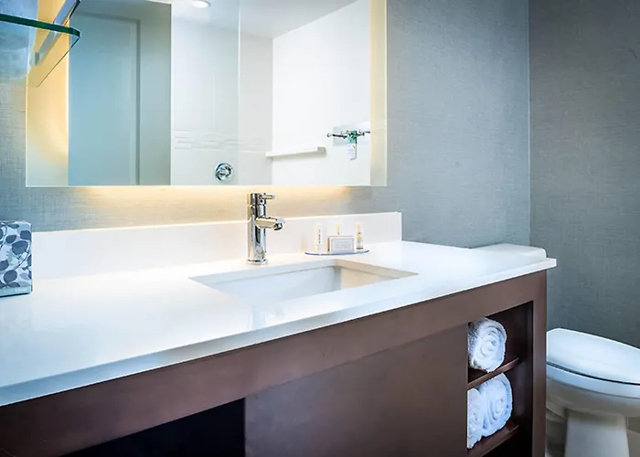 By Marriott Polaris 3*