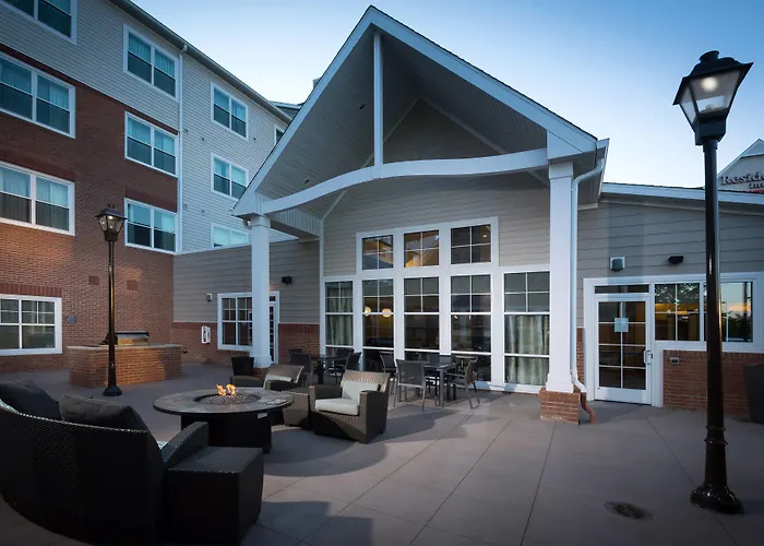 By Marriott Polaris 3*